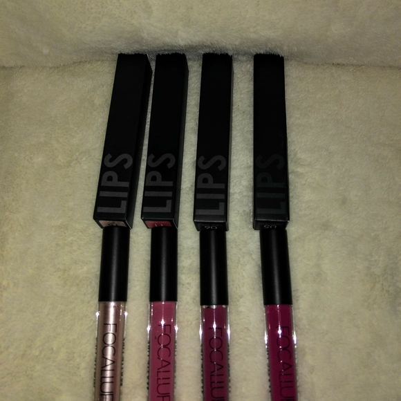 Lipstick - Picture 3 of 8